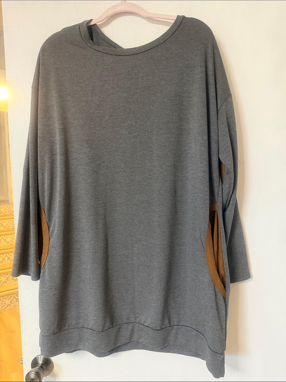 Chic Soul Gray Tunic with Brown Pocket Trim